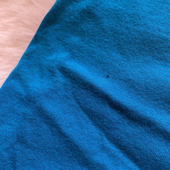 Large D C Mens tank top - Picture 7 of 8